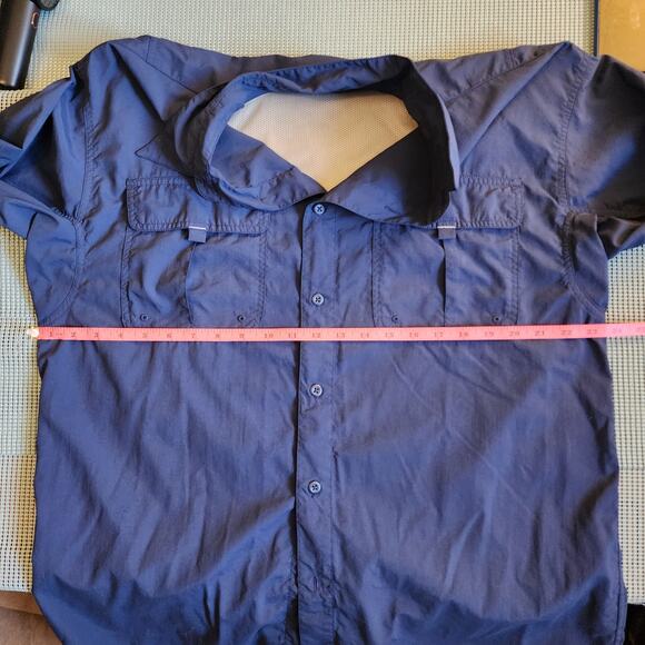 Columbia Titanium Men's Large Blue Hiking Shirt - Mesh Lined Collar - Picture 5 of 7